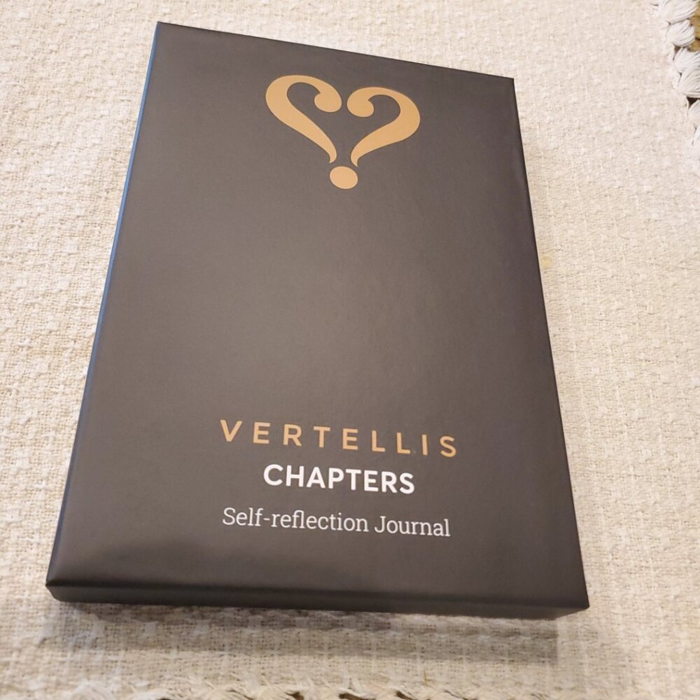 VERTELLIS Chapters Self-Reflection Journal NEW in ORIGINAL BOX